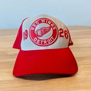 Detroit Red Wings Old Time Hockey Loge Collection Cap Flexfit